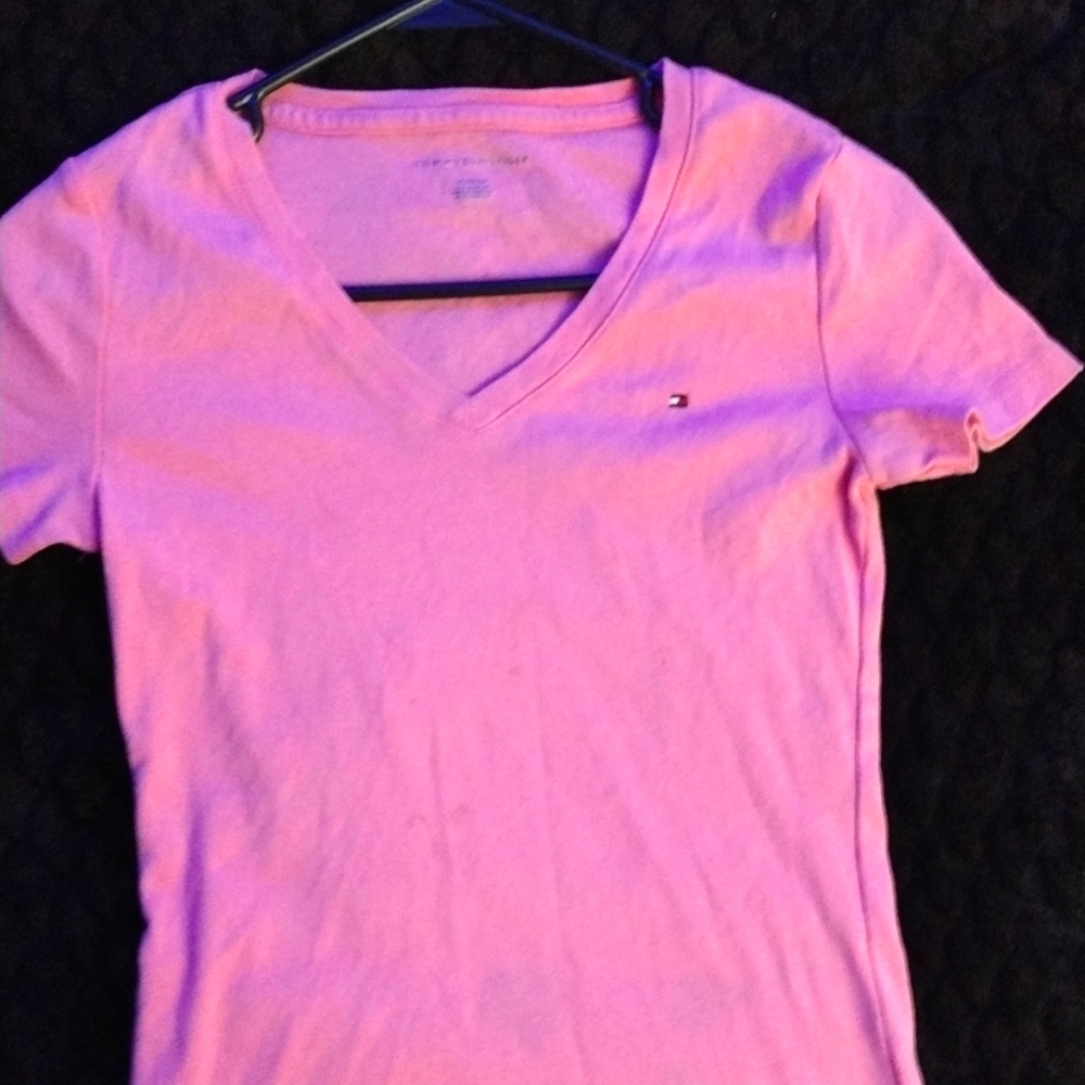Used pink XS women's Tommy Hilfiger Tshirt